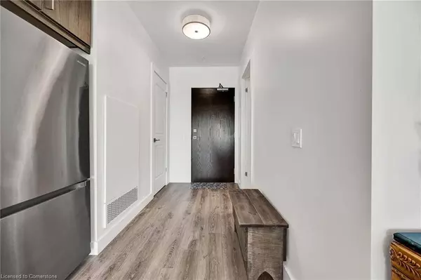 50 Grand Avenue S #1003, Cambridge, ON N1S 0C2