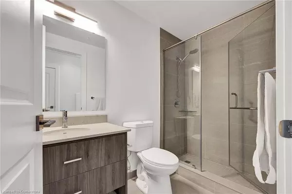 50 Grand Avenue S #1003, Cambridge, ON N1S 0C2