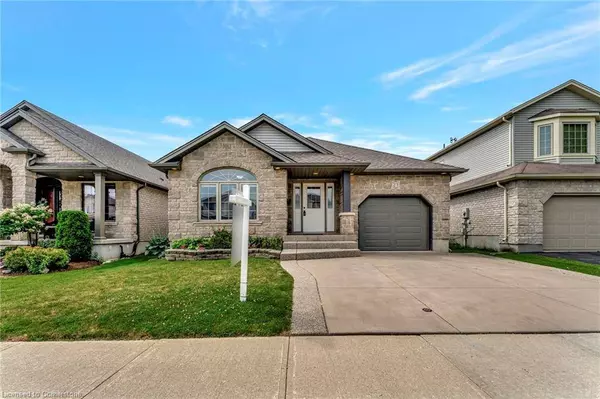 23 Oakcliffe Street, Elmira, ON N3B 3P4