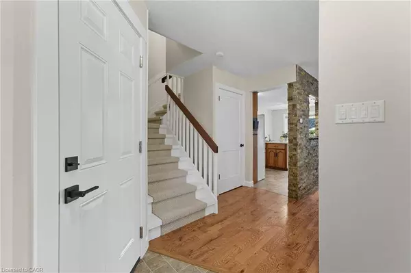 5 Snyder Avenue N, Elmira, ON N3B 2A9