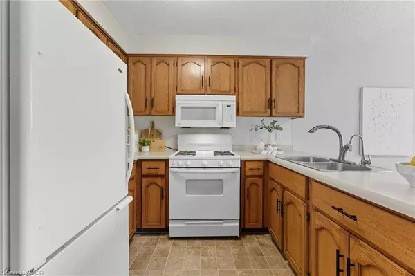 5 Snyder Avenue N, Elmira, ON N3B 2A9