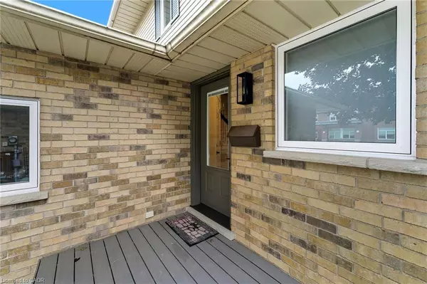 5 Snyder Avenue N, Elmira, ON N3B 2A9