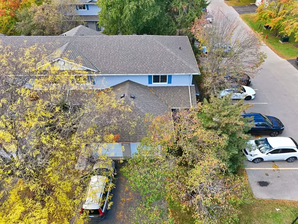 445 Kingscourt DR #6, Waterloo, ON N2K 3R4