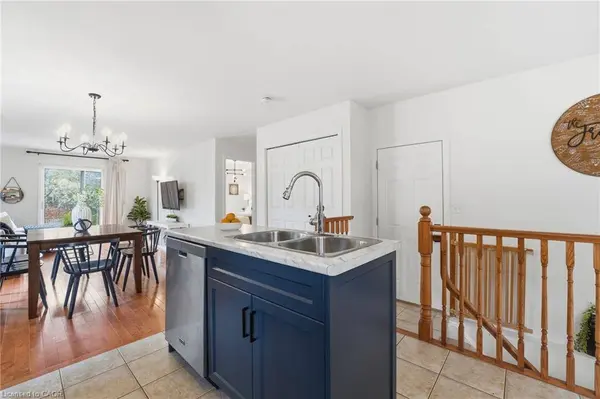 58 Porchlight Drive, Elmira, ON N3B 3M6