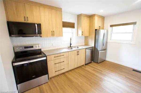 177 Pleasant Avenue #UPPER, Kitchener, ON N2M 4A9