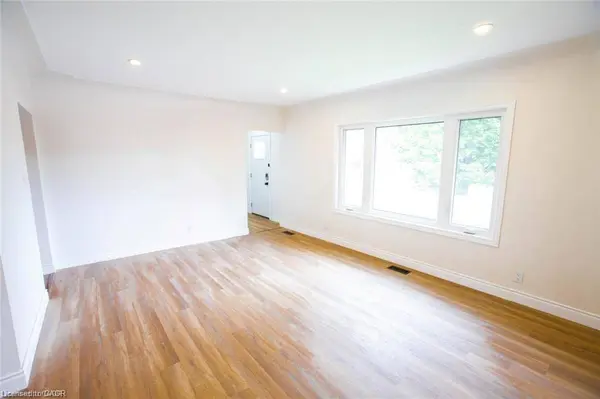 177 Pleasant Avenue #UPPER, Kitchener, ON N2M 4A9