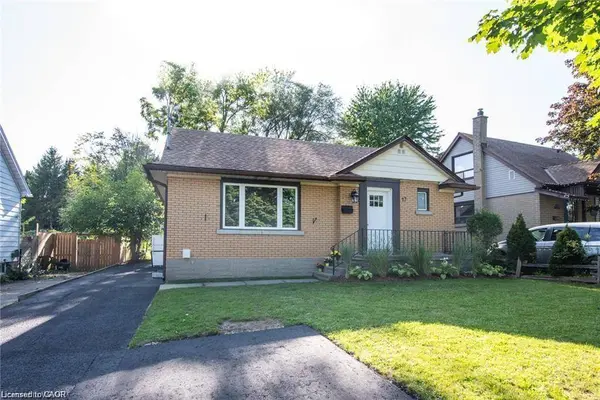 177 Pleasant Avenue #UPPER, Kitchener, ON N2M 4A9