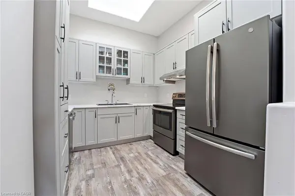 25 Bitternut Place, Elmira, ON N3B 3L2