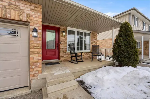 25 Bitternut Place, Elmira, ON N3B 3L2