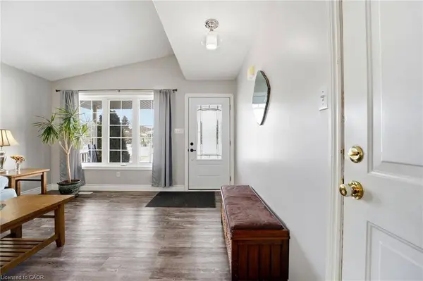 25 Bitternut Place, Elmira, ON N3B 3L2