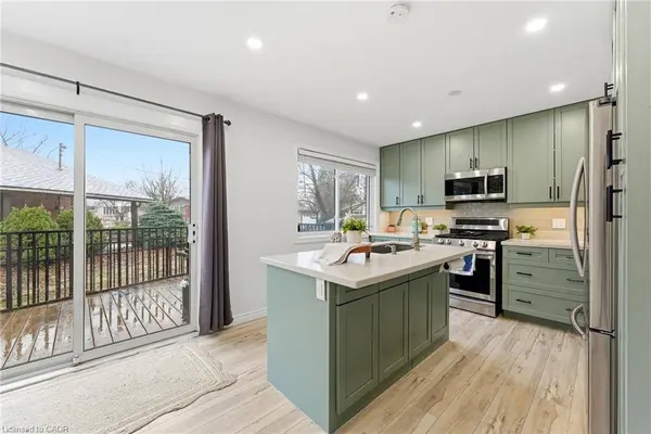 300 Stonybrook Drive, Kitchener, ON N2M 4M2