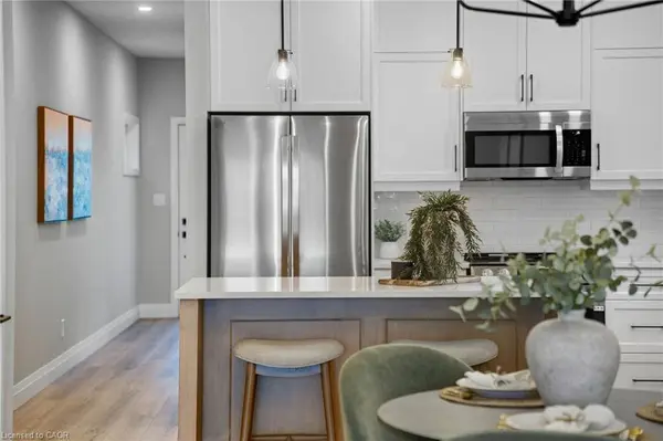 29 Weymouth Street #17, Elmira, ON N3B 0G3