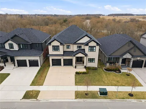 39 Mill Race Crescent, St. Jacobs, ON N0B 2N0