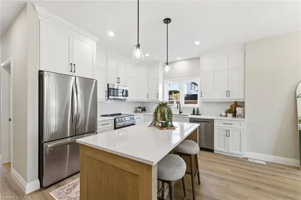 29 Weymouth Street #17, Elmira, ON N3B 0G3