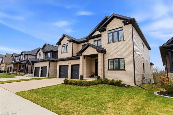 39 Mill Race Crescent, St. Jacobs, ON N0B 2N0