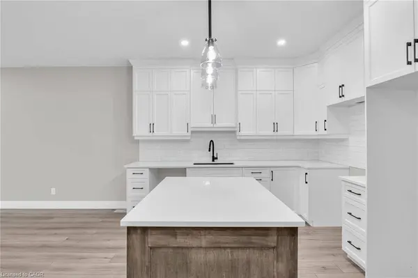 29 Weymouth Street #22, Elmira, ON N3B 0G3