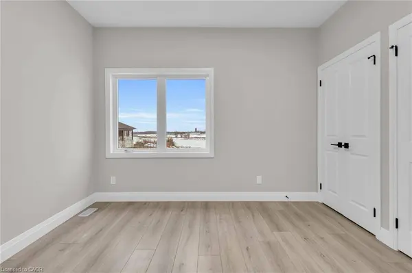 29 Weymouth Street #26, Elmira, ON N3B 0G3