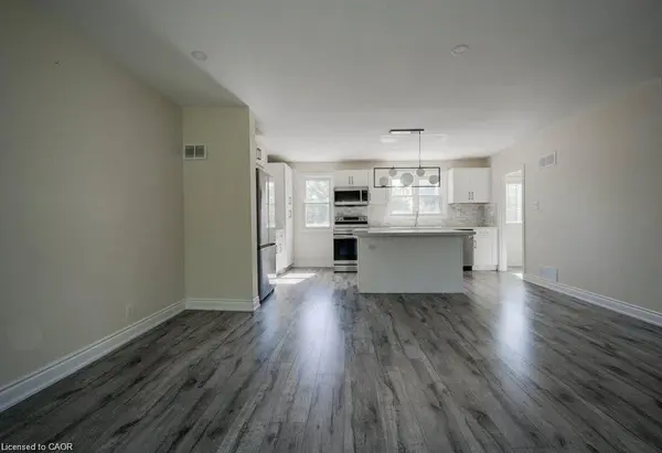 33 Sixth Avenue, Kitchener, ON N2C 1P9