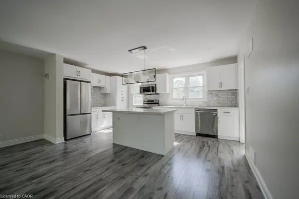 33 Sixth Avenue, Kitchener, ON N2C 1P9