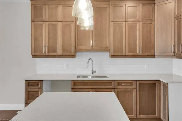 29 Weymouth Street #20, Elmira, ON N3B 0G3