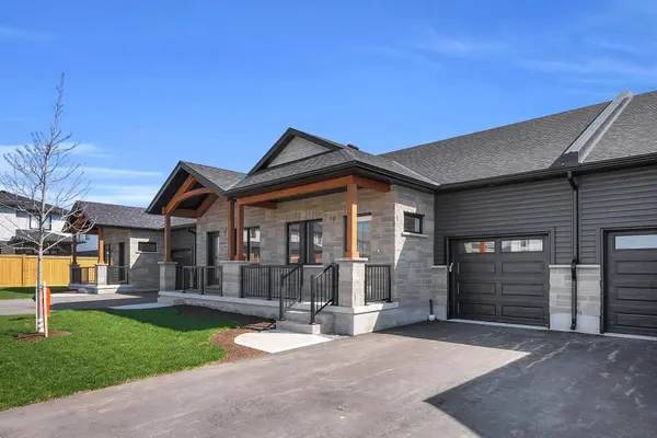 29 Weymouth ST #20, Woolwich, ON N3B 0G3