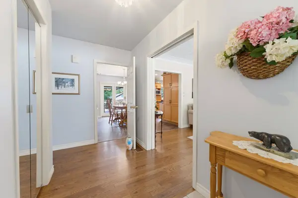 13 Bluebird PL, Woolwich, ON N3B 1W7