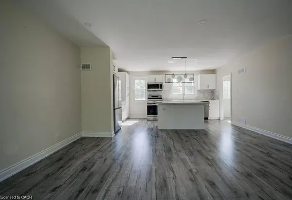 33 Sixth AVE, Kitchener, ON N2C 1P9