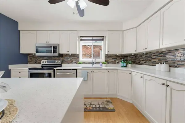592 Little Dover CRES, Waterloo, ON N2K 4E5