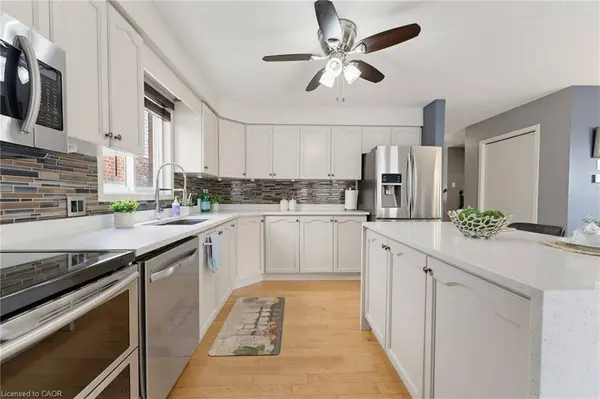 592 Little Dover CRES, Waterloo, ON N2K 4E5