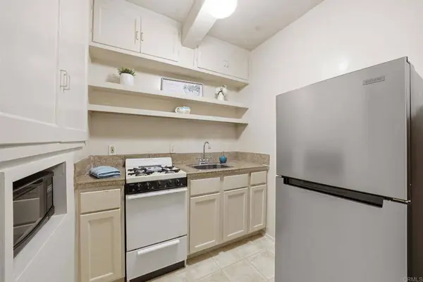 3211 Menlo AVE, San Diego, CA 92105