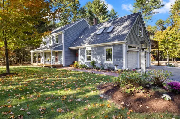 62 Webster RD, Freeport, ME 04032