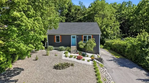 12 Cliff St, Worcester, MA 01607