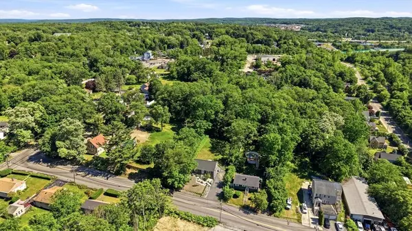 12 Cliff St, Worcester, MA 01607