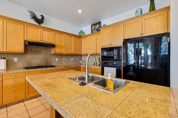 5969 Silveroak, Stockton, CA 95219