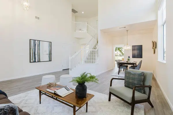 4331 Eiffel DR, Stockton, CA 95206