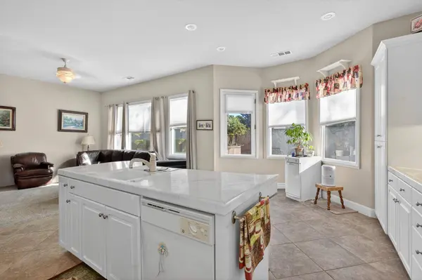 5849 Silveroak CIR, Stockton, CA 95219