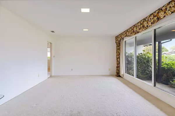 2972 Country Club, Stockton, CA 95204