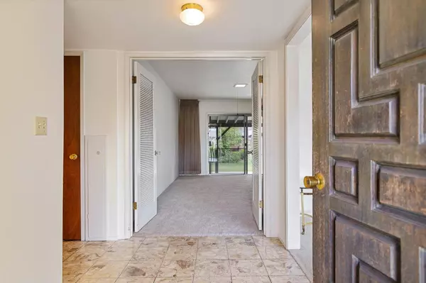 2972 Country Club, Stockton, CA 95204