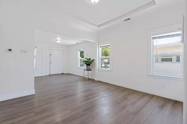 137 E Monterey AVE, Stockton, CA 95204