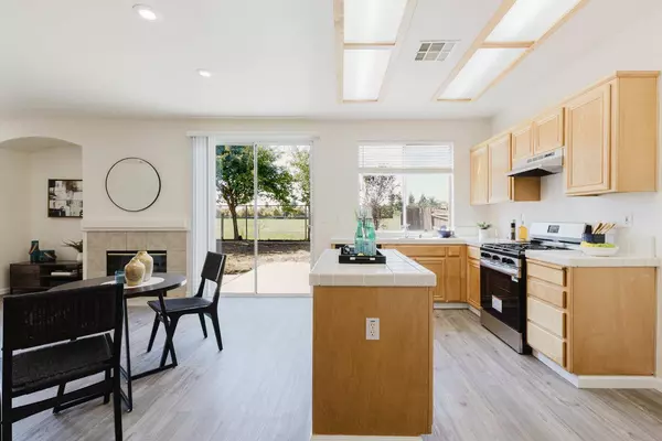 4331 Eiffel DR, Stockton, CA 95206