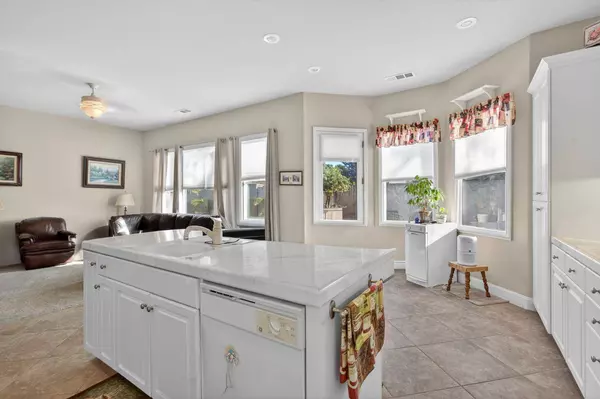 5849 Silveroak CIR, Stockton, CA 95219