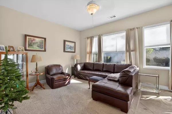 5849 Silveroak CIR, Stockton, CA 95219