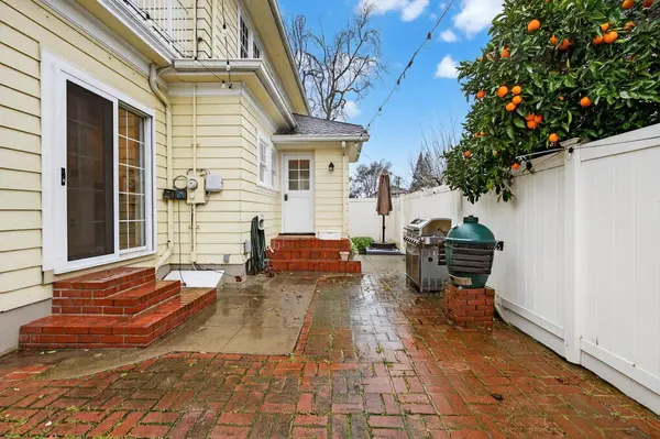 521 W Vine, Lodi, CA 95240