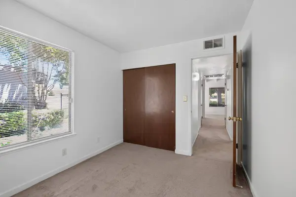 6732 Cumberland PL, Stockton, CA 95219