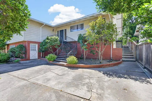 2920 Canal DR, Stockton, CA 95204