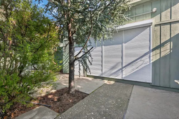 3503 Harpers Ferry Dr, Stockton, CA 95219-3654