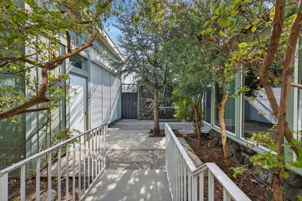 3503 Harpers Ferry Dr, Stockton, CA 95219-3654