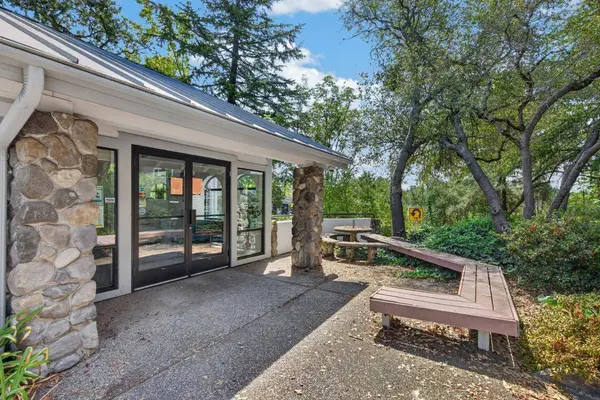 275 Grass Valley HWY, Auburn, CA 95603