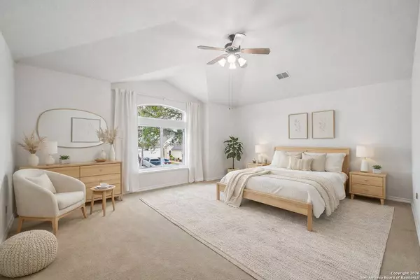 1342 Pinnacle fls, San Antonio, TX 78260