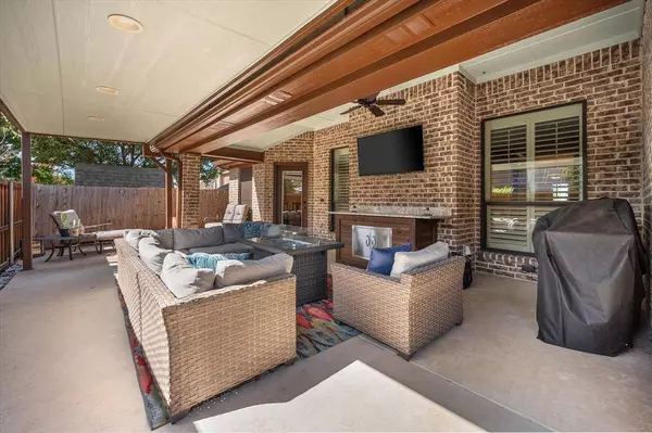 7509 Bunker Court, Benbrook, TX 76126